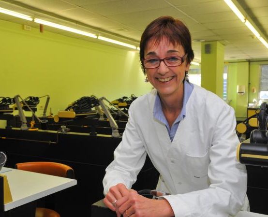 Decana de odontología de la UB